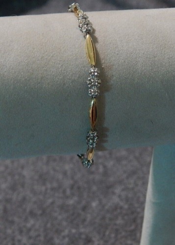 VALENTINO Bracciale Tennis 5 34 Ct Taglio Tondo Moissanite Matrimonio Collegamento Placcato Oro Giallo