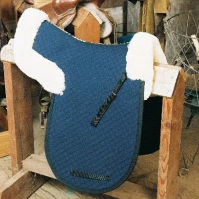 Adestramento (sela australiana) Engel- Numnah 1/2 forrado de lã - Pommel & Cantle - Imagem 1 de 4