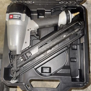 Porter-Cable 15 Stärke pneumatisch 2-1/2 Zoll Winkelnagler Set DA250C, gebraucht, C3 - Bild 1 von 3