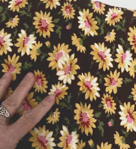 Vtg 1 Yd 44X32" MODA Brown Yellow GLAMPING Mary Jane Quilt Fabric DASIES DAISY - Picture 1 of 8