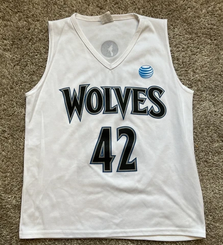 Youth Minnesota Timberwolves Kevin Love  Size 18/20 Jersey (White) Cover