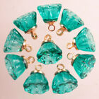 25 pièces 11 x 10 mm perle pendentif fleur en cristal de titane vert sculpté 26 g 1871SJ