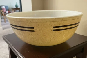 Pyrex Werbeartikel hellbraun gesprenkelt braun Streifen 4 Quart Schüssel 404 sehr guter Zustand - Bild 1 von 5