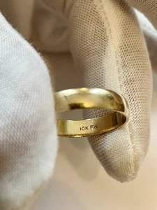 Frederick Goldman 10k Yellow Gold Mens Wedding Band Ring Size 10 3 Grams - Picture 1 of 22