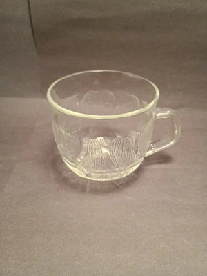 Arcoroc France 1980s Luminarc Fleur Teacup / Mug Replacement  - Image 1 of 4