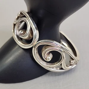 Brazalete Brighton Clamper Ecos Remolinos Tono Plata Bisagras 7" - Imagen 1 de 11