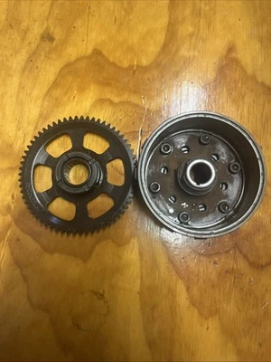 2015-2019 Yamaha WR250F Yz250FX Flywheel Magneto 1DX-81450-00-00 OEM Foto 1 de 4