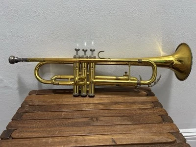 Trompeta King Cleveland 600 con boquilla Foto 1 de 4