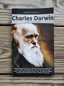 π A Pocket Guide to Charles Darwin: His Life and Impact - Foto 1 di 3