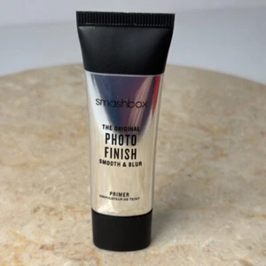New Mini Smashbox The Original Photo Finish Smooth Blur Primer .41 Oz - Picture 1 of 2