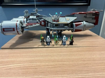 LEGO Star Wars: Republic Frigate (7964) Completo, *Sin Caja Ni Manual* Foto 1 de 4