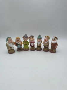 Vintage sieben 7 Zwerge Vinyl Gummi quietschende Spielzeug Figuren Lot - Bild 1 von 7