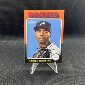 2024 Topps Heritage High Number #519 Raisel Iglesias - Bild 1 von 2