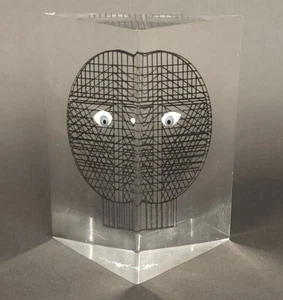 Merle Edelman lucite Sculpture Face triangular - Picture 1 of 7