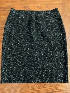 Liz Claiborne schwarz/weiß ~ Karriererock ~ Petite Gr. PM - Bild 1 von 9