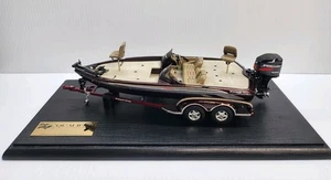 RARE Ranger Comanche 2000 520VX Limited Edition Owners Millenium M1 Model 1/24 - Picture 1 of 24