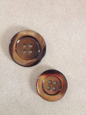 Pair of Vintage Brown Natural Mother of Pearl Shell Four Hole Buttons 2.5cm 2cm - Image 1 of 3