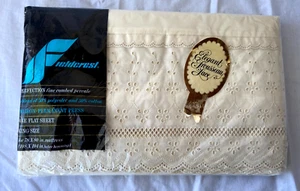 DE COLECCIÓN..FIELDCREST..PERCAL PEINADO..CREMA..BORDE DE ENCAJE TROUSSEAU..SÁBANA PLANA KING - Imagen 1 de 5
