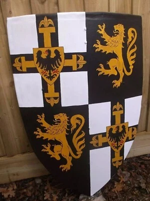 复杂加热器盾,骑士盾牌,重演,战斗准备,中世纪 — 第 1/4 张图片