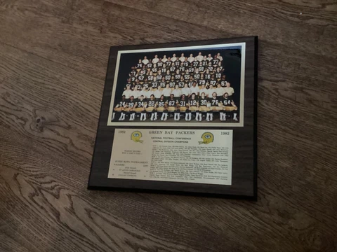 Vintage Green Bay Packers 1982 Team plaque Cover