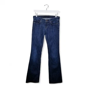 J BRAND Jeans Boot Leg Style #918 "Worn" Wash Low Rise - Size 26 - Picture 1 of 7