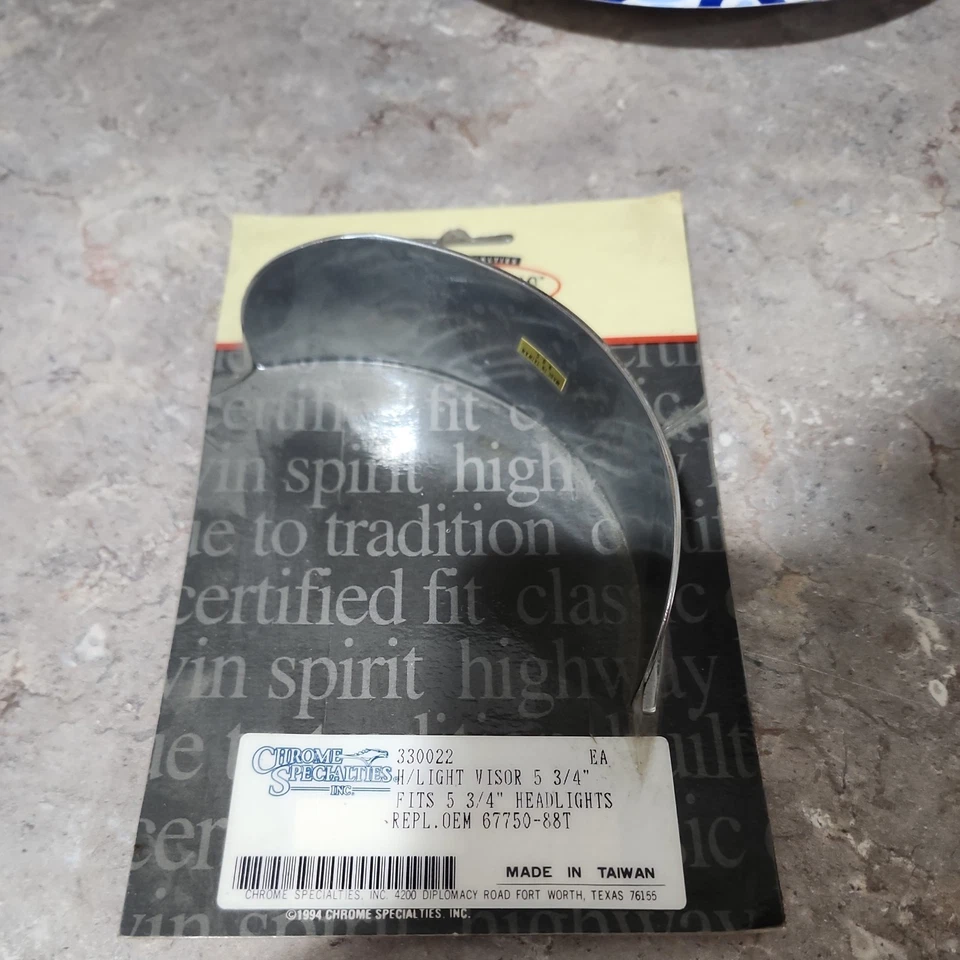 Visera de faro Chrome Specialties 330022 5 3/4" OEM#67750-88T Foto 1 de 2
