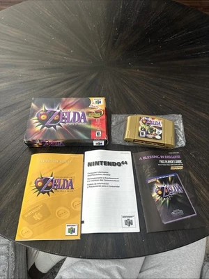 Nintendo 64 N64 Game The Legend Of Zelda Majoras Mask CIB Complete Non Holo - Image 1 of 4