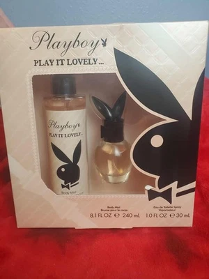 Playboy Play It Lovely Body Spray (8,1 OZ) y Perfume (1 OZ) Set de Regalo para Mujer Foto 1 de 4