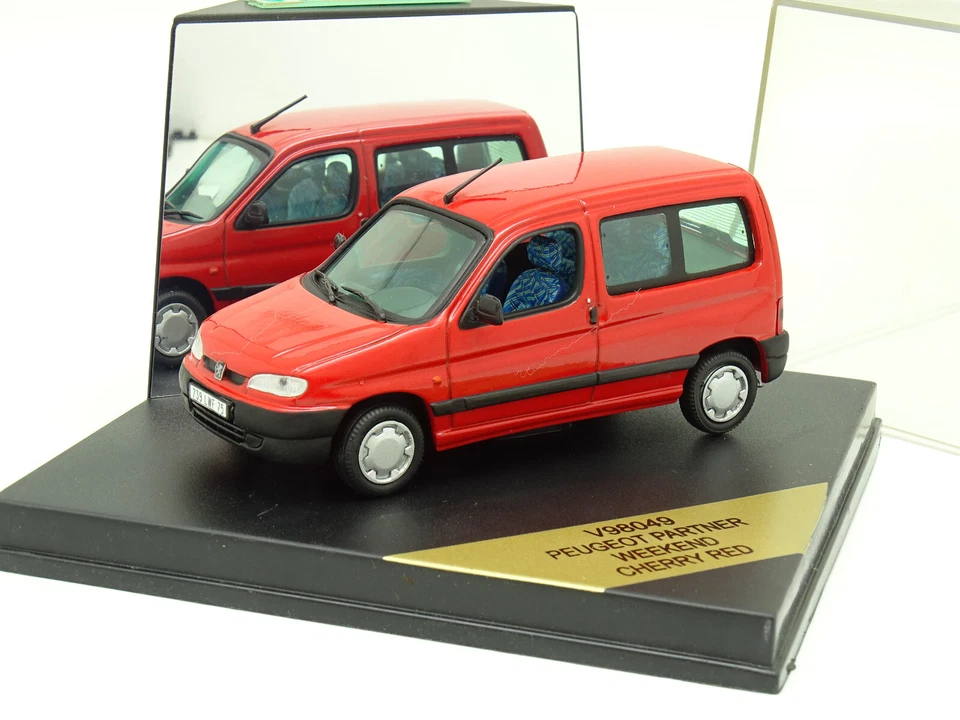 Vitesse 1/43 - Peugeot Partner Week End Rosso - Immagine 1 di 1