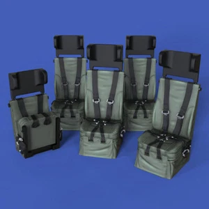 Royal Model RM810 - 1:35 Lince Seats - Accessories - New - Picture 1 of 1