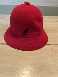 Vintage Kangol UK Grouser? Casual Hat Red - Picture 1 of 7