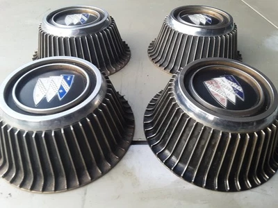 1967-1968 Buick LeSabre Wildcat 15" Hubcap ralley centers nice!! - Image 1 of 4