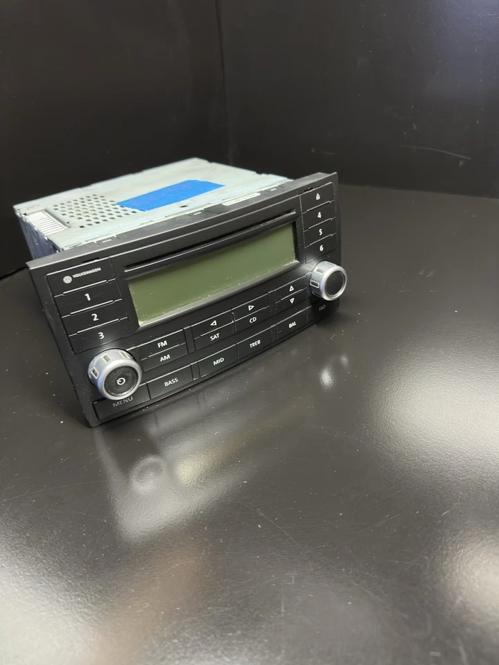 04-10 Volkswagen Touareg Equipo de Audio Receptor de Radio AM-FM-SAT-CD Q Foto 1 de 4