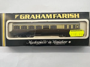 Graham Farish 0614 57ft Brake End Coach Suburban GWR - Picture 1 of 3