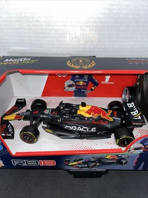 Coche modelo RBI8 Formula Racing Oracle Redbull Maisto Tech R/C 1:24 Foto 1 de 3