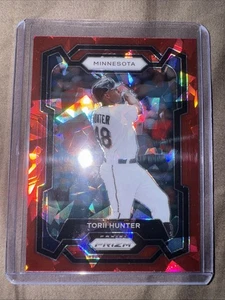 2024 Panini Prizm Red Cracked Ice #28 Torii Hunter - Minnesota Twins - Foto 1 di 2