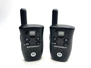 MOTOROLA FV150 Talkabout Digital 2 WAY Radios TESTED VIDEO Works 2 pcs - Picture 1 of 5