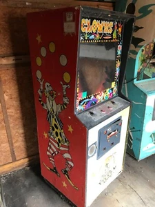 Videojuego vintage Midway Clowns Arcade, súper RARO operado con moneda, todo original - Imagen 1 de 9