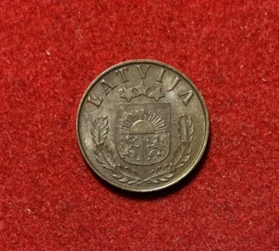 Latvia 1937 2 Santimi Bronze Coin KM#11.1 45K Mintage T4969a - Image 1 of 2