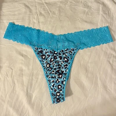 Tanga de encaje con estampado de leopardo azul Y2K talla L Foto 1 de 2