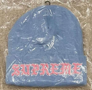 Nuevo con etiquetas Gorro Supreme Inglés Antiguo OS Azul Claro FW25 ¡ENVÍO GRATUITO! - Imagen 1 de 7