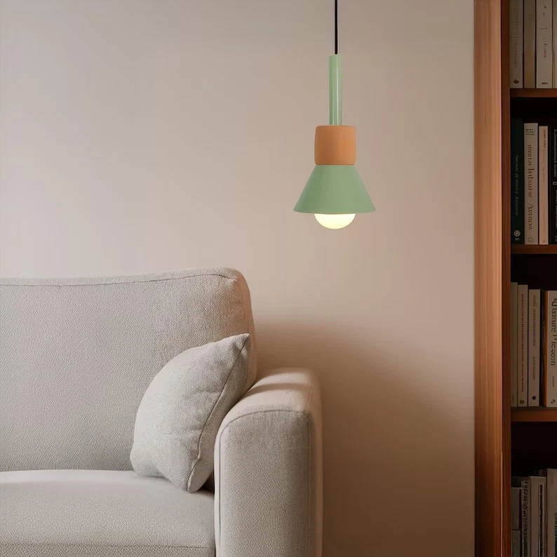 五颜六色的锥形吊坠灯-手工波西米亚木和金属灯6色 — 第 1/1 张图片