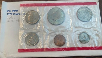 1979 Partial Mint Set, FV $2.66 - Image 1 of 3