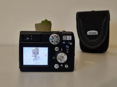 Nikon Digital Camera Coolpix 7600 7.1MP Black Tested Read description please. - Image 1 of 4