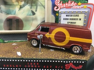Johnny Lightning 1976 Dodge Street Van 1:64 - Picture 1 of 8