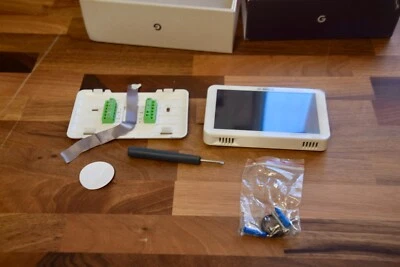 Bosch BCC100 Connected Control Wi-Fi Thermostat - Image 1 of 4