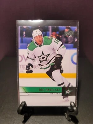 2021-22 Upper Deck Ext Series Retro Joe Pavelski #T-25- Dallas Stars - Image 1 of 2