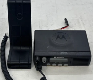 Motorola RADIUS CM300 AAM50RNF9AA1AN w/RMN5068A Desktop Mic - Zdjęcie 1 z 10