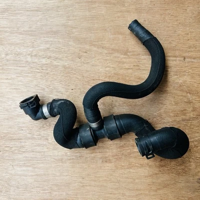 Genuine Mercedes OEM M157 E63s W212 coolant hose pipe line A2125015384 - Image 1 of 3