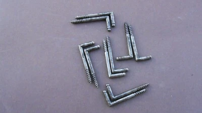 10 anciens petits crochets / A visser / Crochet mural / Quincaillerie - Photo 1/4